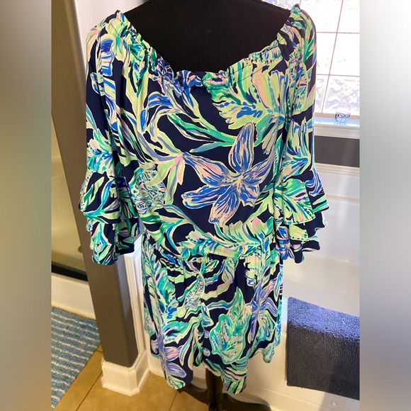 Lilly Pulitzer EUC Romper. Size Large $50 - Picture 1 of 1